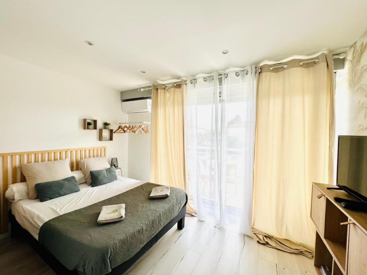 Les Palmiers - Appartement Avec Piscine Proche Plages - Wifi Et Clim 昂蒂布 外观 照片